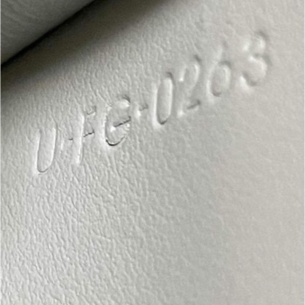Celine Triomphe Leather Compact Wallet - Picture 5 of 6